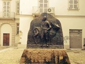 D:\Come eravamo\statua di Gagliaudo.jpg