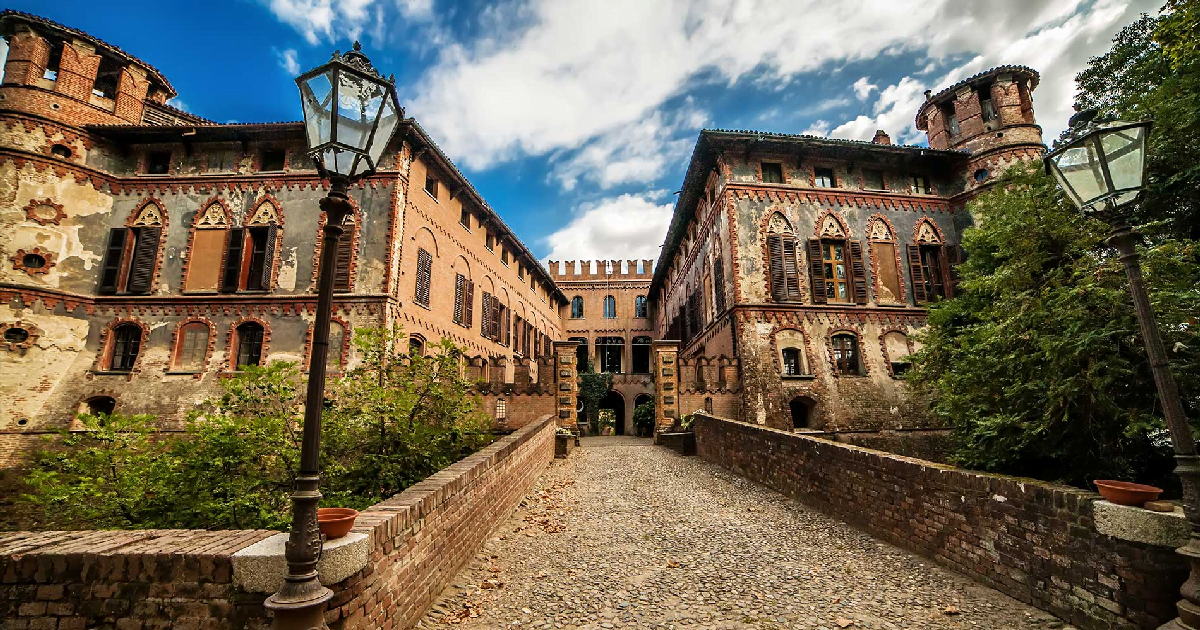 Castello di Piovera: una fortezza da fiaba in provincia di Alessandria - Articolo di Paola Montonati